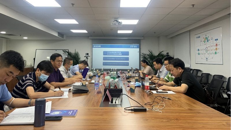 小标题：选择上海系统运维外包公司的关键因素